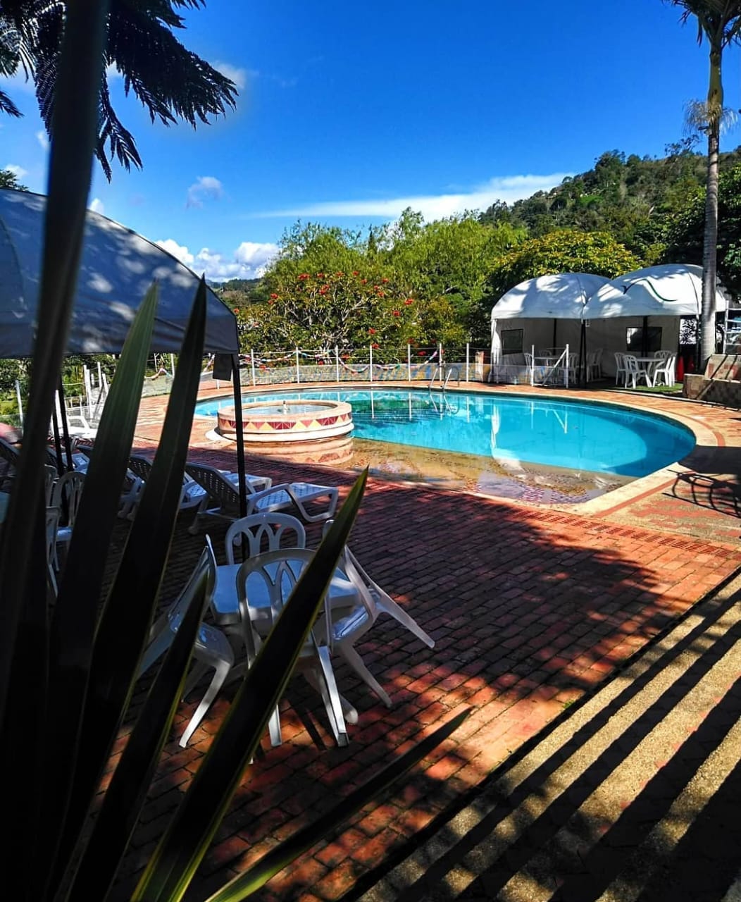 CENTRO RECREACIONAL VILLA IRIS